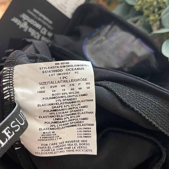 Miraclesuit Oceanus Size DD14 New With Tags color Black - Picture 6 of 11